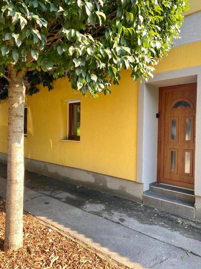 Arviz Apartman Szeged Exterior photo