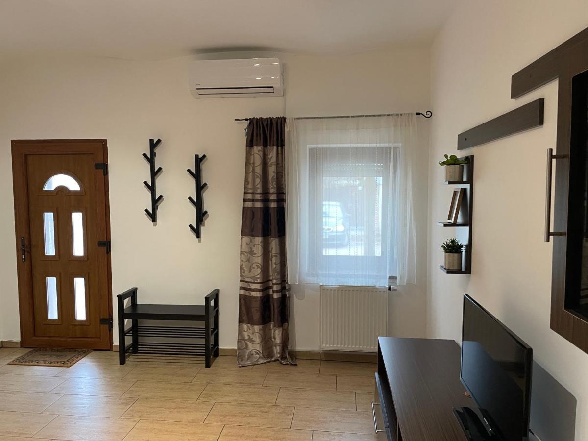Arviz Apartman Szeged Exterior photo