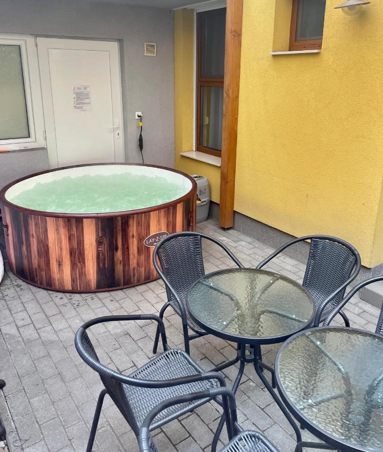 Arviz Apartman Szeged Exterior photo