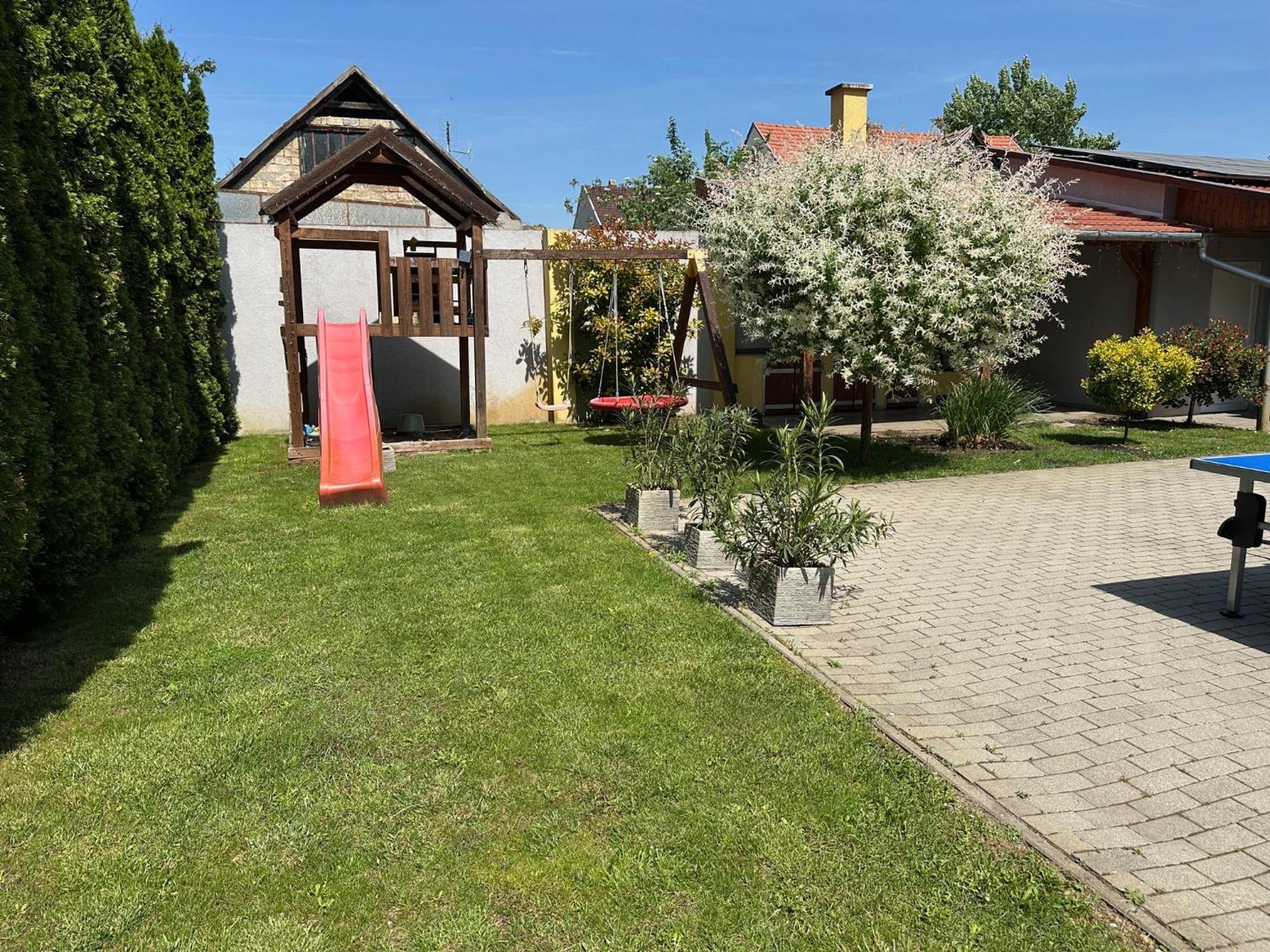 Arviz Apartman Szeged Exterior photo
